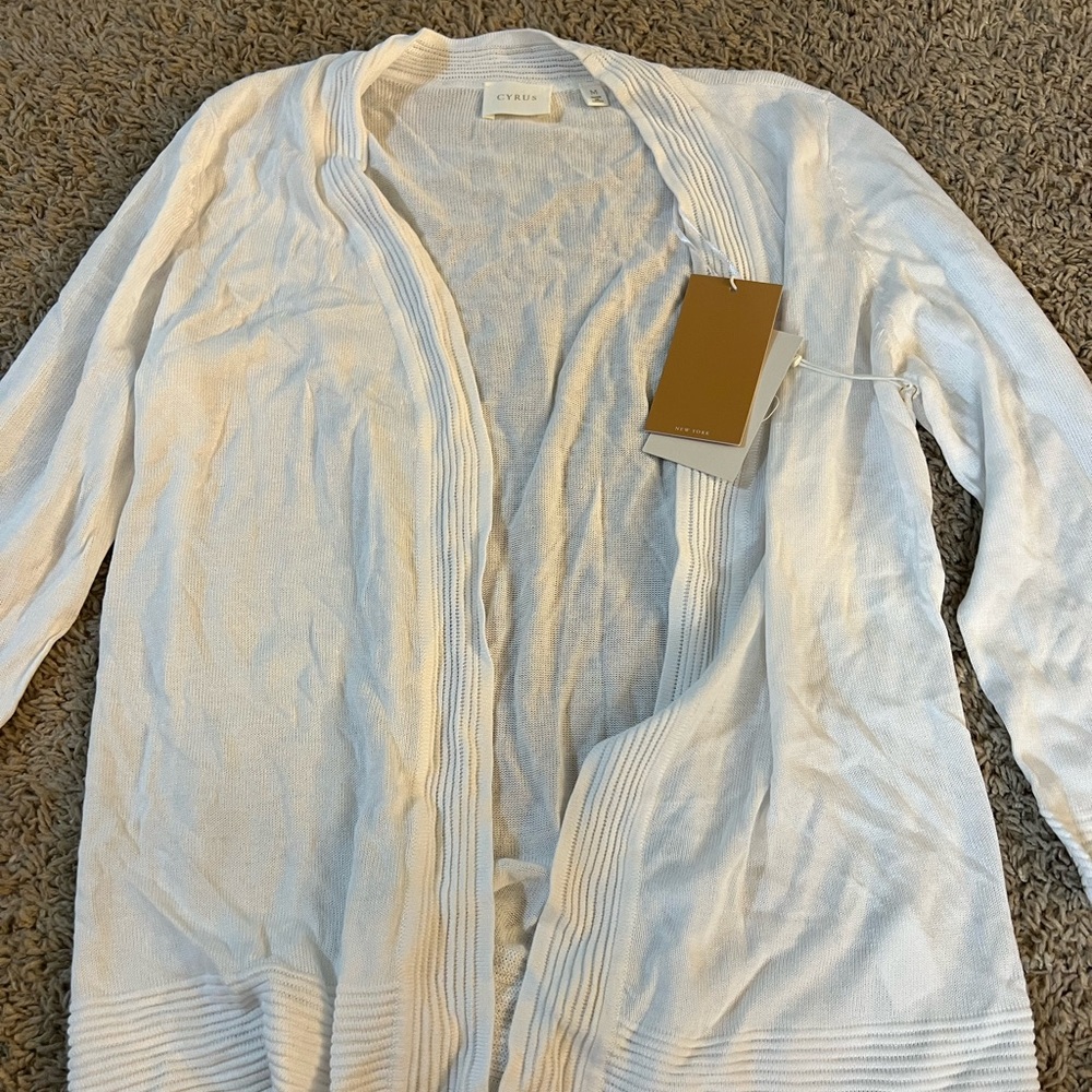Cyrus White Open Front Cardigan Sweater Size Medium NWT